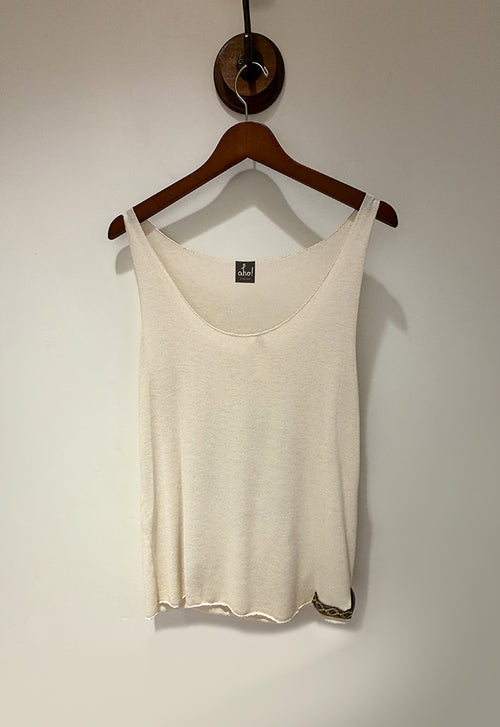 Aho Essential's Love Tank Top V-Front
